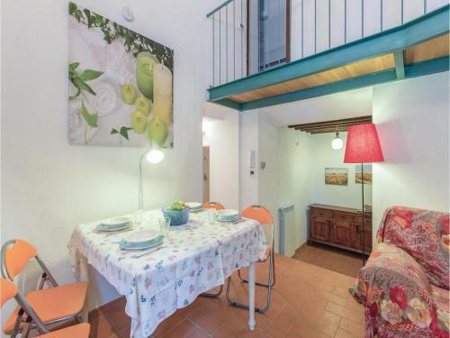 Holiday Home Loc. Il Castellare F