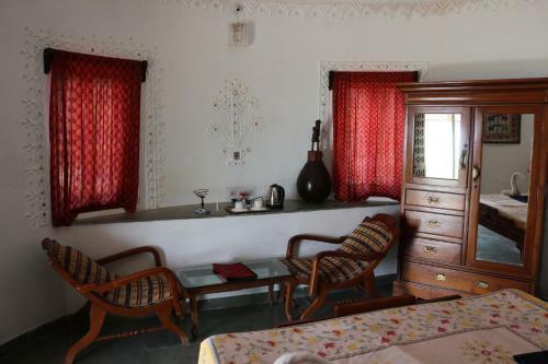 Hotel Kutch Safari Lodge