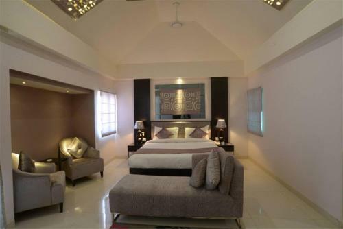 Hotel Regenta Resort Bhuj