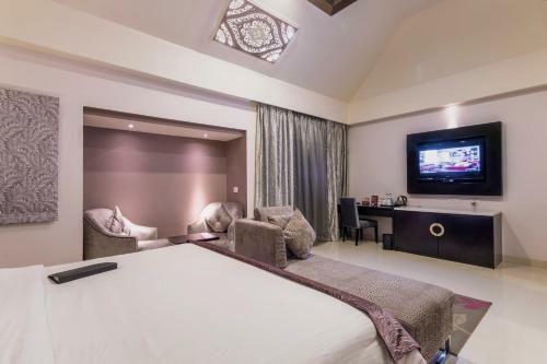 Hotel Regenta Resort Bhuj