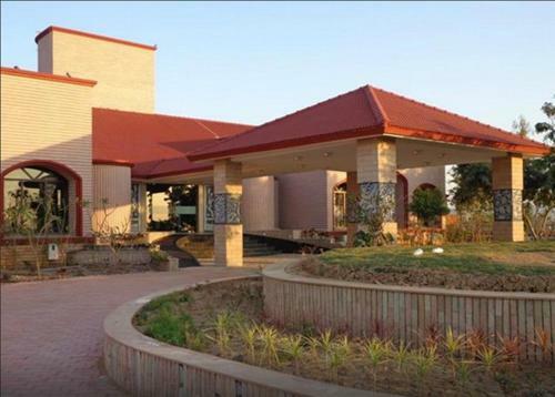 Hotel Regenta Resort Bhuj