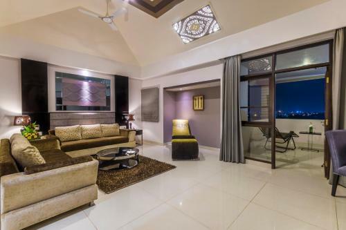 Hotel Regenta Resort Bhuj