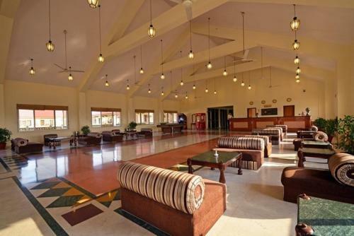 Hotel Shiva Oasis Resort