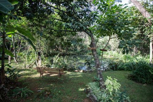 Hostal Ti� Isolda Artes & Hospedaria