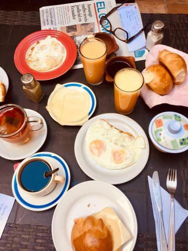 Hotel Do�a Esther Otavalo
