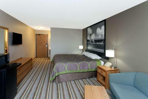 Hotel Super 8 By Wyndham Watseka