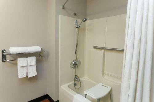 Hotel Super 8 By Wyndham Watseka