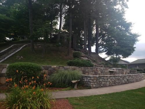 Hotel Nantahala Village