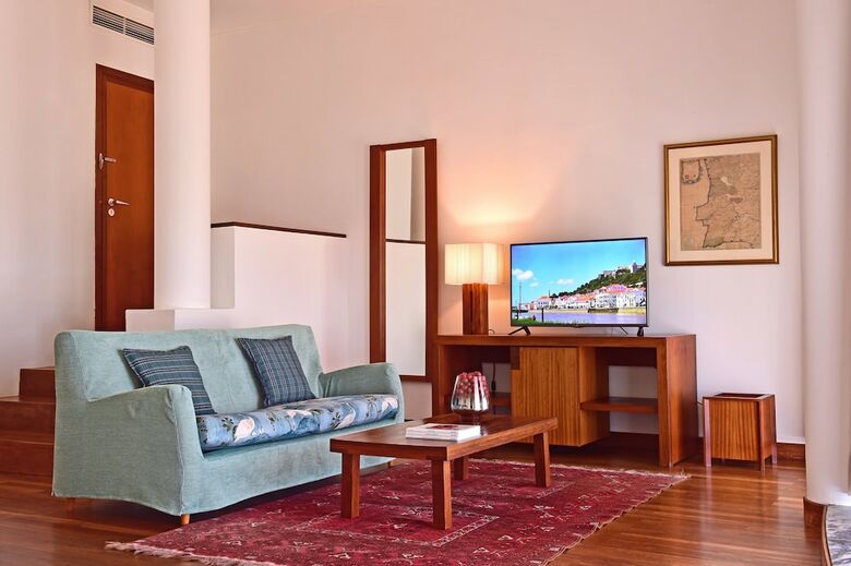 Hotel Pousada Alc�cer Do Sal - D.alfonso II