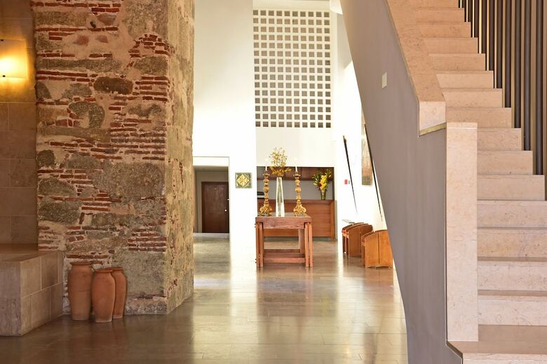 Hotel Pousada Alc�cer Do Sal - D.alfonso II