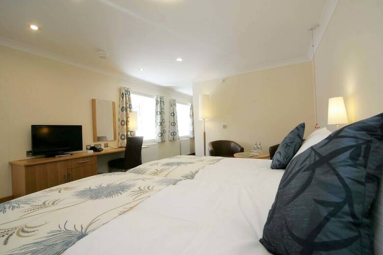 Woodland Bay Hotel
