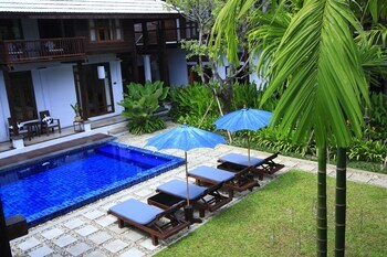 Hotel Manathai Village