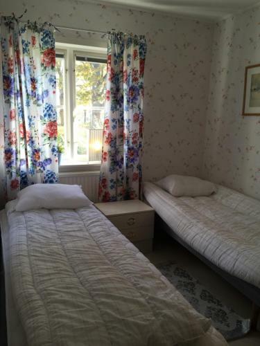 Albergue Lunedet Camping Caf� Restaurang Ab