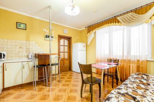 Near Airport Apartments