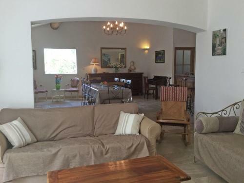 Villa La Cadeline