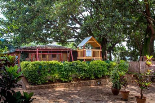 Heaven Restaurant & Boutique Hotel