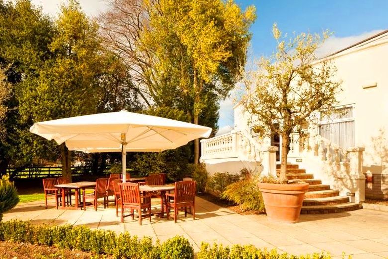 Hotel Mercure Chester Abbots Well