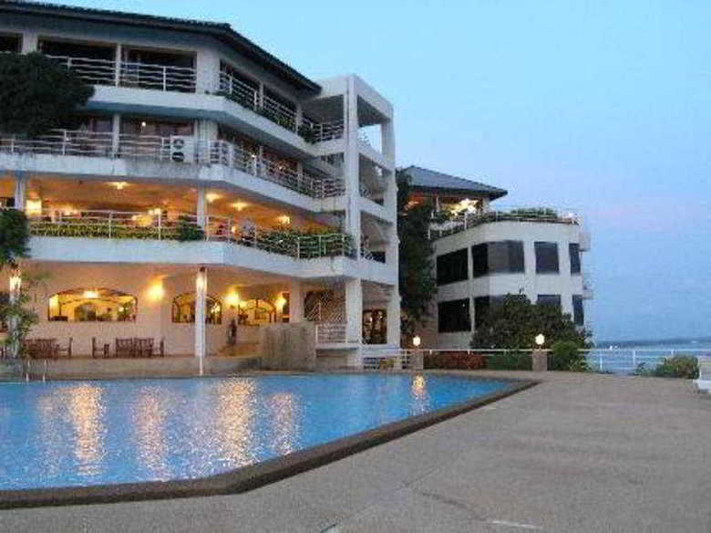 Hotel Hinsuay Namsai Resort