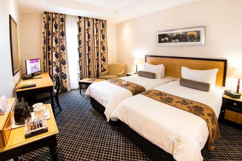 Hotel City Lodge Grandwest