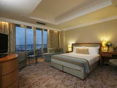 Suncoast Hotel And Towers