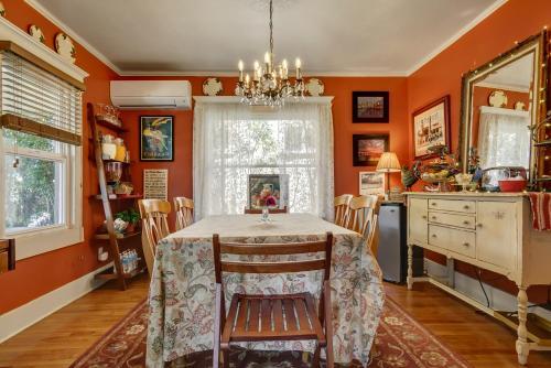 Hillcrest House Bed & Breakfast