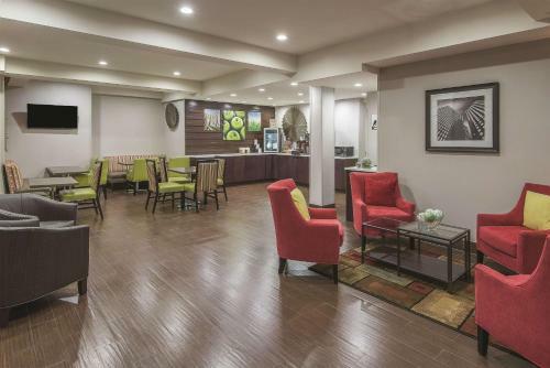 Hotel La Quinta By Wyndham Brooklyn East