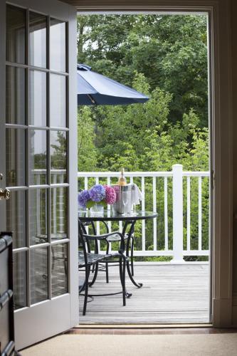 East Hampton Point Hotel And Marina
