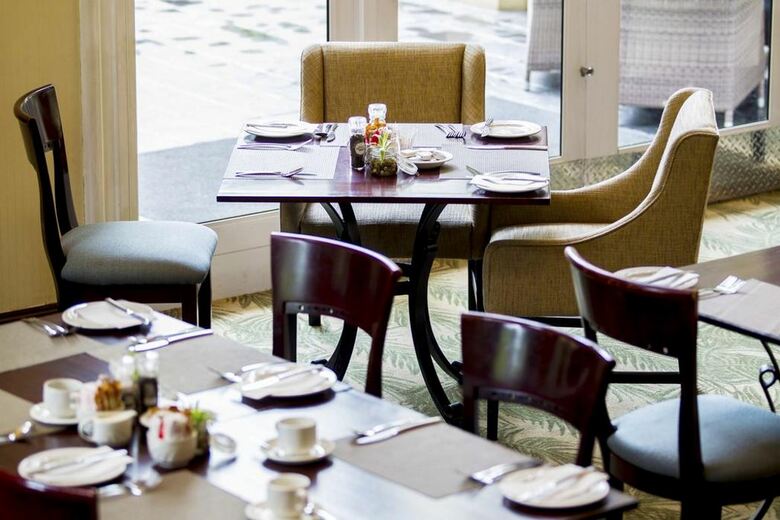 Hotel Southern Sun Emnotweni