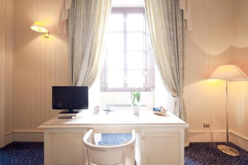 Hotel Castello Chiola