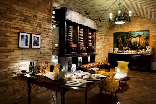 Hotel Castello Chiola