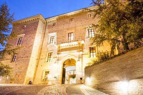 Hotel Castello Chiola