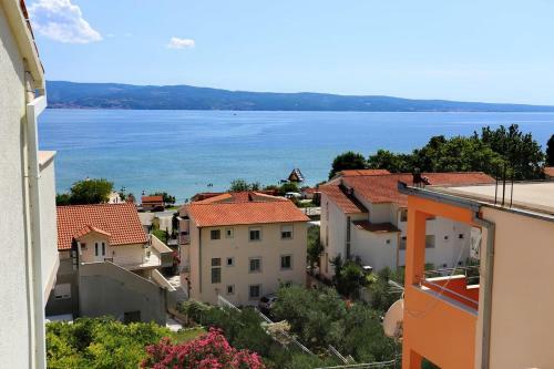 Hostal Apartments And Rooms With Parking Space Duce (omis) - 10303