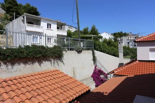 Hostal Apartments And Rooms With Parking Space Duce (omis) - 10303
