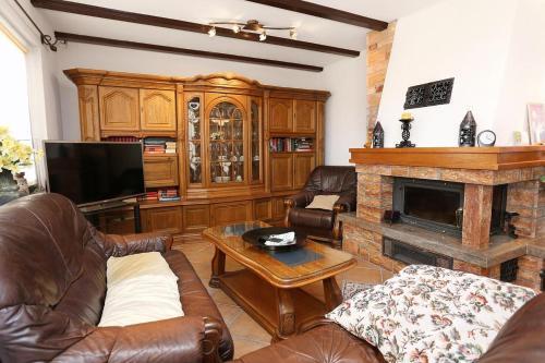 Hostal Apartments And Rooms With Parking Space Duce (omis) - 10303