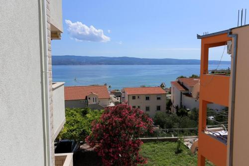 Hostal Apartments And Rooms With Parking Space Duce (omis) - 10303