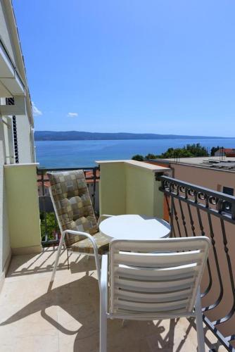 Hostal Apartments And Rooms With Parking Space Duce (omis) - 10303
