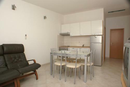 Apartments By The Sea Duce (omis) - 2821