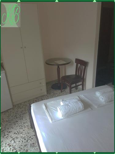 Hostal Vagia Kitsa Rooms