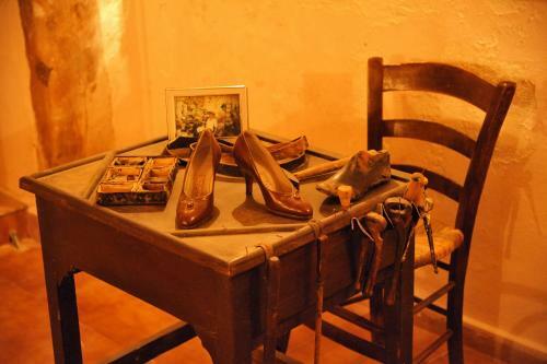 Hostal Topakas House