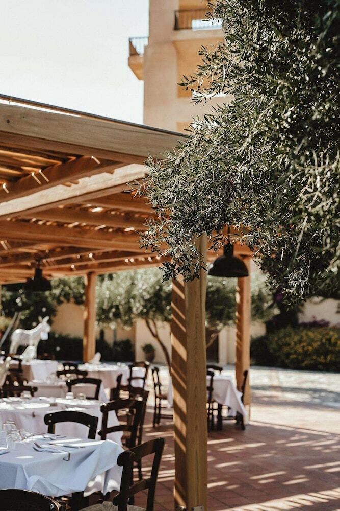 Hotel Candia Park Village