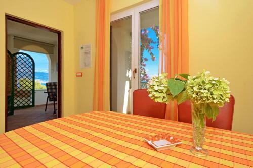 Apartments With A Parking Space Slatine (ciovo) - 5158