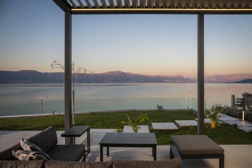 Acadia Beach Villas Slatine