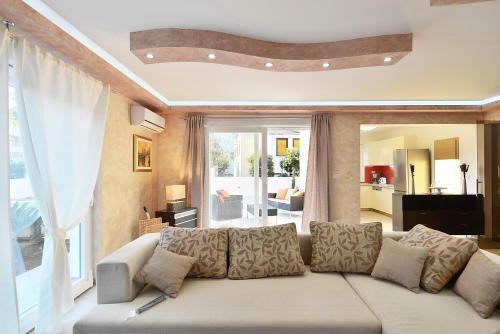 Luxury Villa Amor