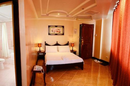Jaimee's Hotel, Resort And Restaurant