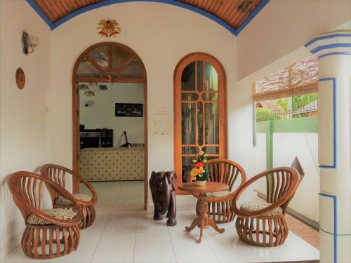Hostal Romeo And Juliet Guest House
