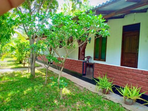 Hostal Sigiri Charuka Resort