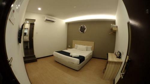 Orange Hotel, Sungai Buloh