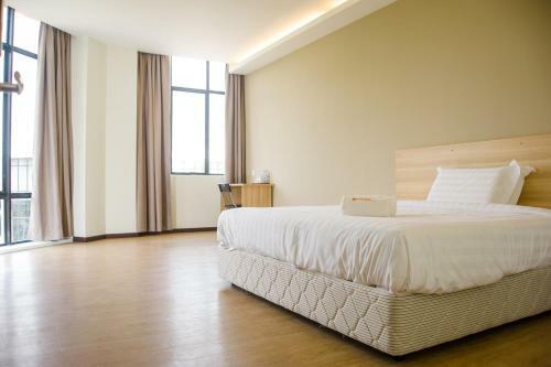 Orange Hotel, Sungai Buloh
