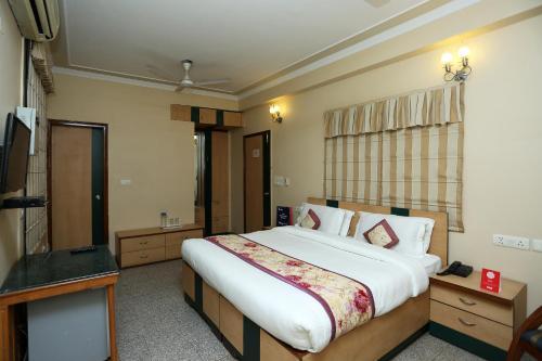 Oyo 1639 Hotel Anand Hospitalities