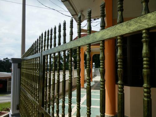 Singhome Holiday House